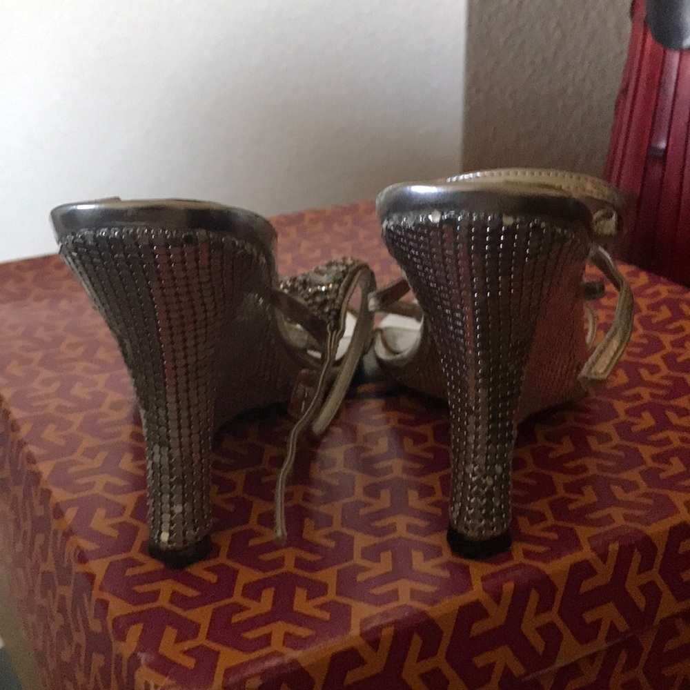 Sandals - Picture 3 of 8